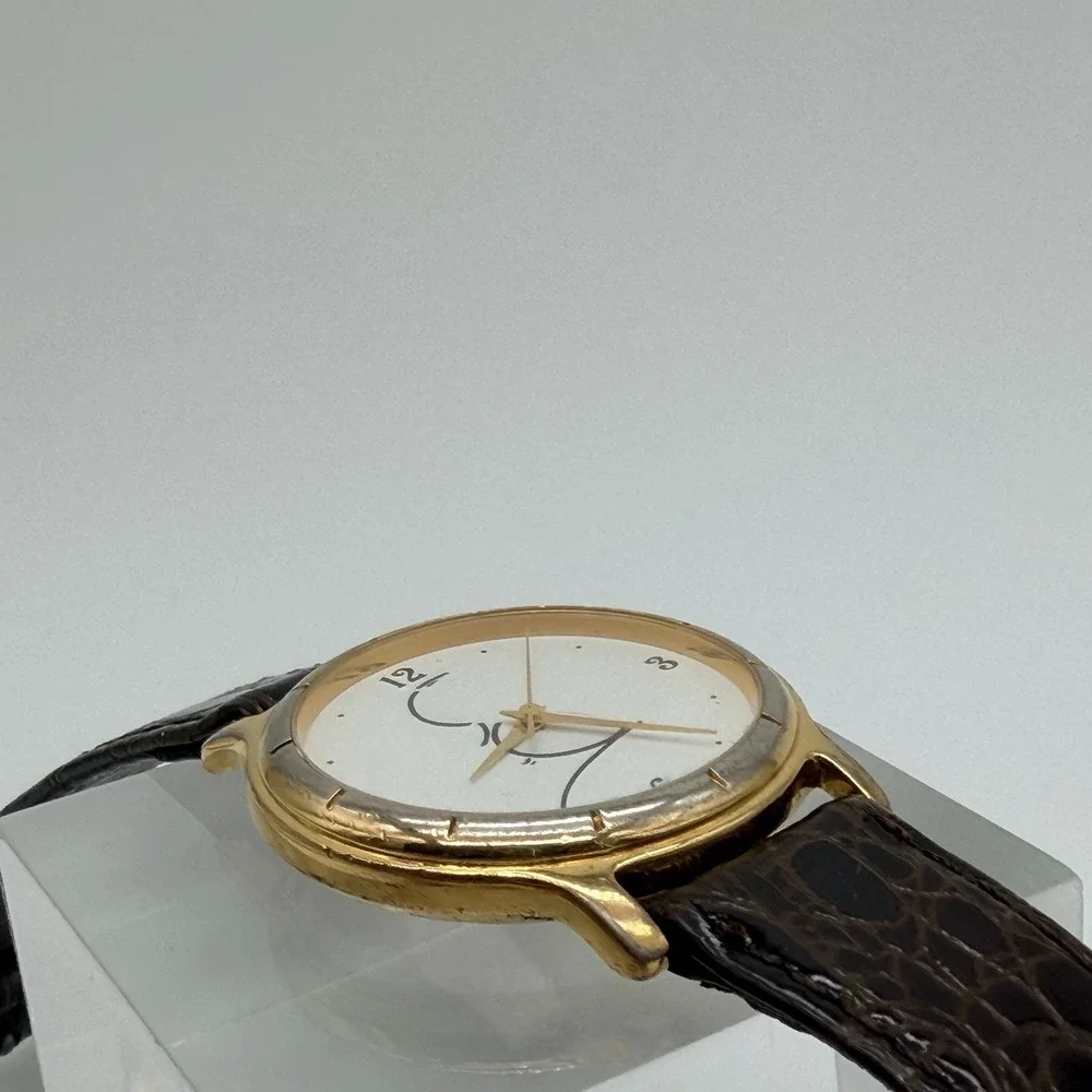 Alfred Hitchcock‎ Logo Image Watches Inc California Japan Movt Gold Tone Watch